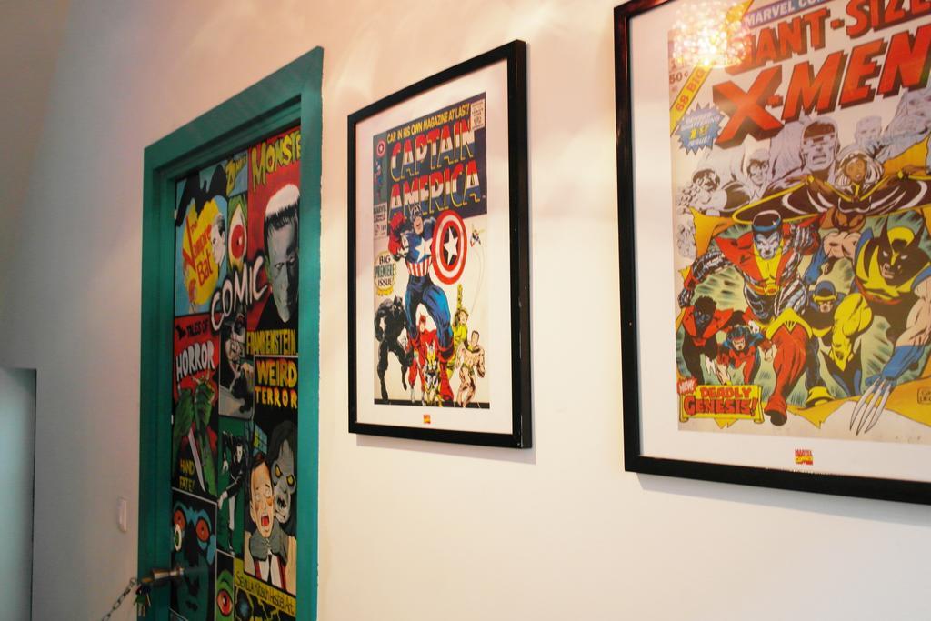 Kitsch Art Hostel *